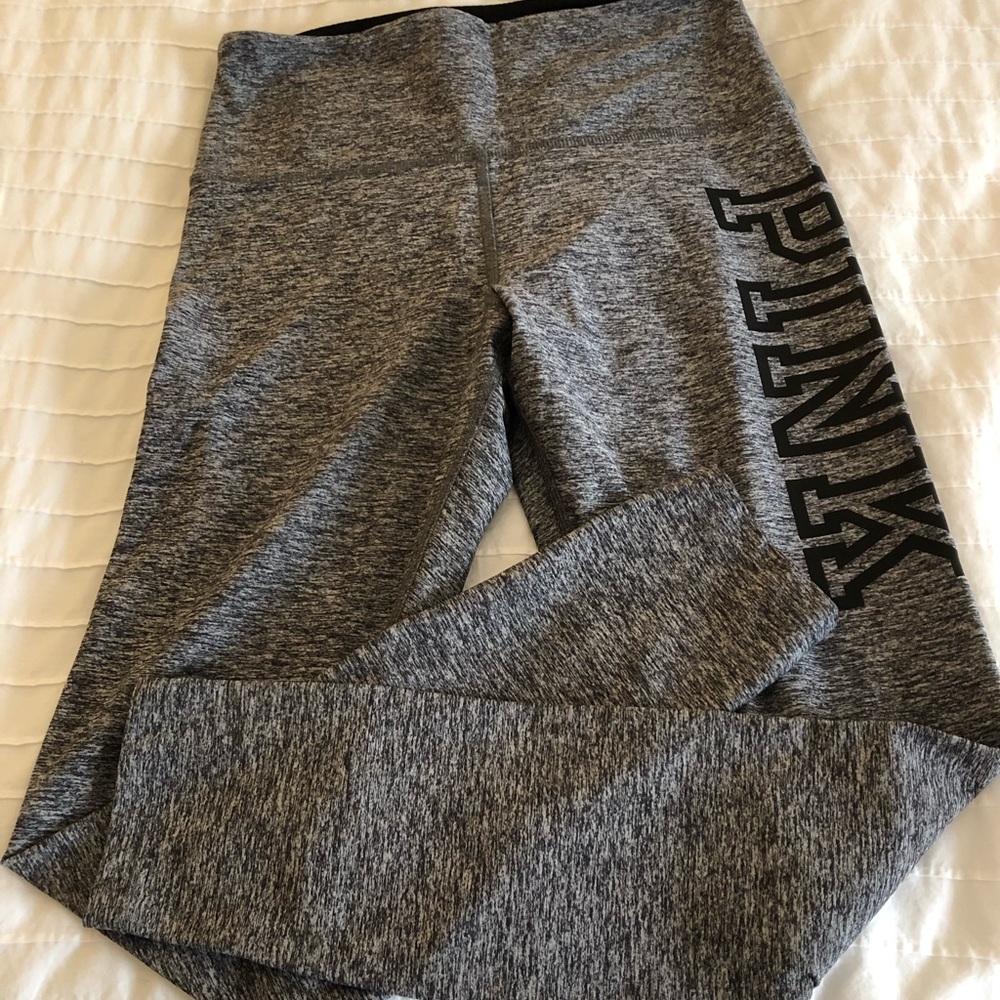 Pink leggings✅